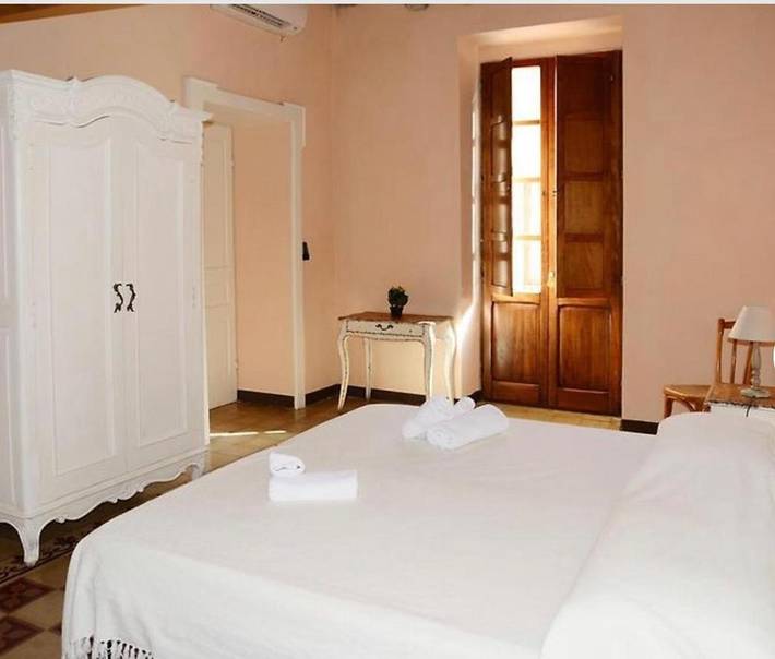 Maison d’hôte pour 2 personnes, avec terrasse et vue à Bosa - 2