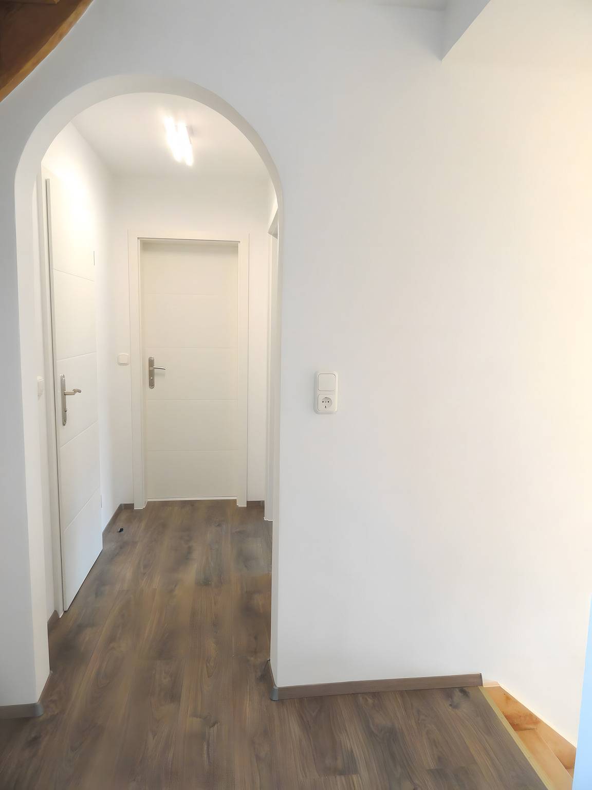 Appartement entier, Appartement 'Karins Pension Zimmer 2' avec Wi-Fi in Lampertheim (Hessen), Bergstraße