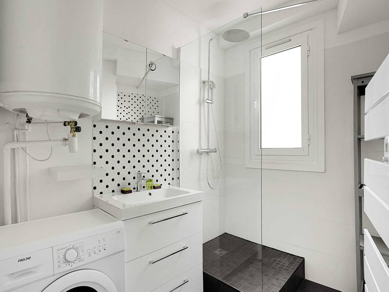 Apartamento entero, Chic apartment - 1Br/4P - Next to Paris in Saint-Ouen, Sena-Saint Denis