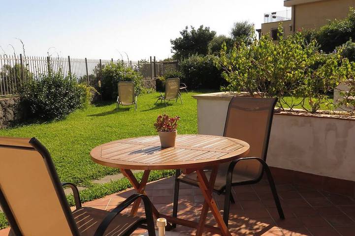 Appartamento vacanze per 2 persone, con giardino e terrazza nonché piscina - 1