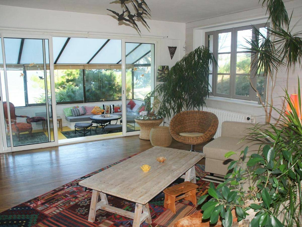 Cottage in Locquirec with Beach Access in Locquirec, Ceinture Dorée