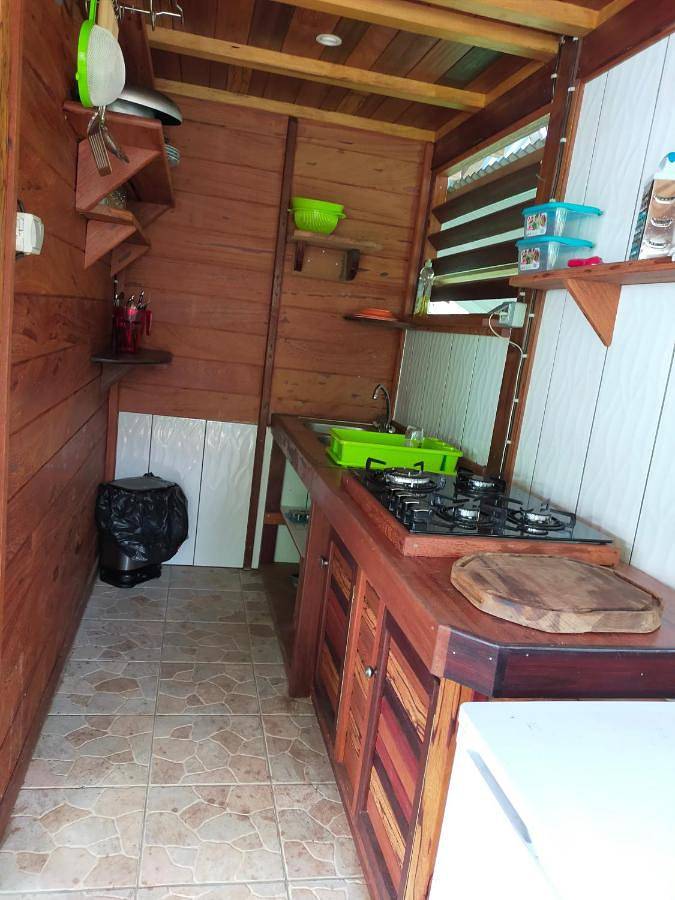 Gîte pour 2 personnes, avec jardin ainsi que terrasse et vue, animaux acceptés dans Guyane française - 2