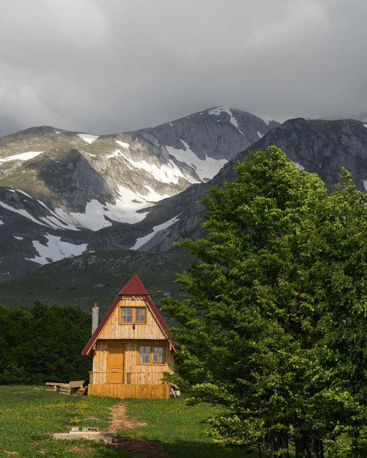 Maple village in Park Narodowy Durmitor