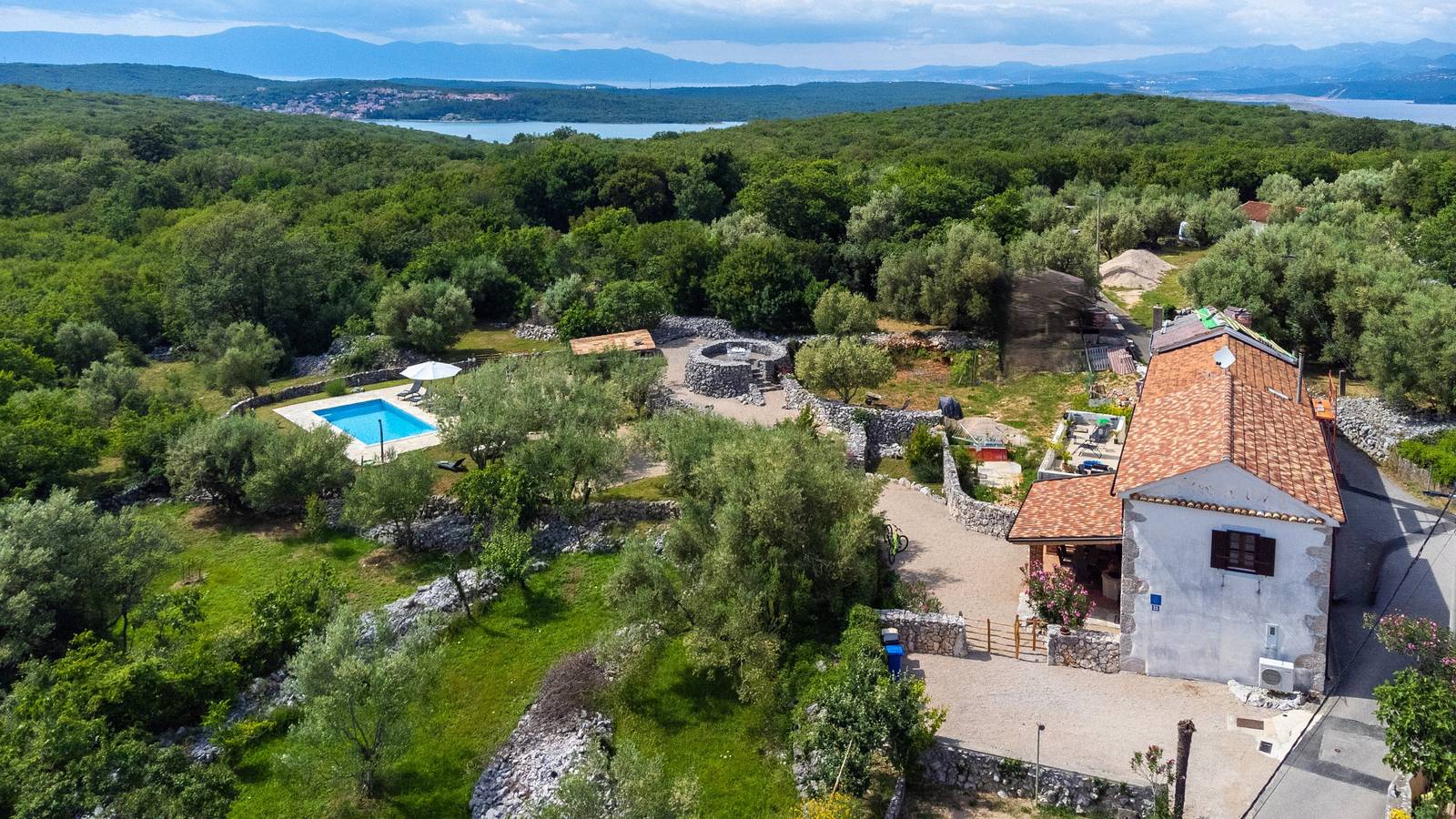 Villa Verde Oliva Residence by Villas Guide in Županje, Silo (Krk)