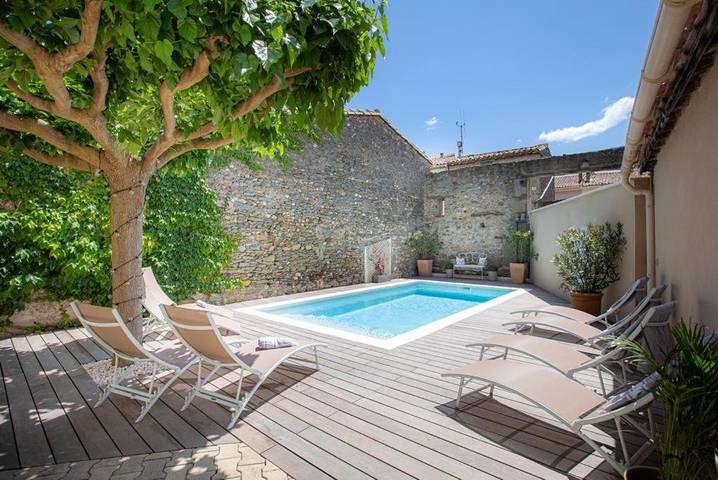 Location de vacances pour 14 personnes, avec jardin ainsi que vue et piscine à Rieux-Minervois - 2