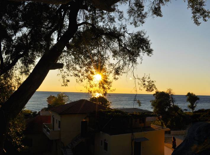 Location de vacances pour 6 personnes, avec jardin ainsi que vue et vue sur l’océan, animaux acceptés à Agios Gordios - 4