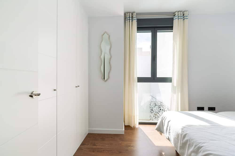 Apartamento entero, San Lorenzo. 3 dormitorios, terraza, piscina privada in Casco Antiguo, Sevilla