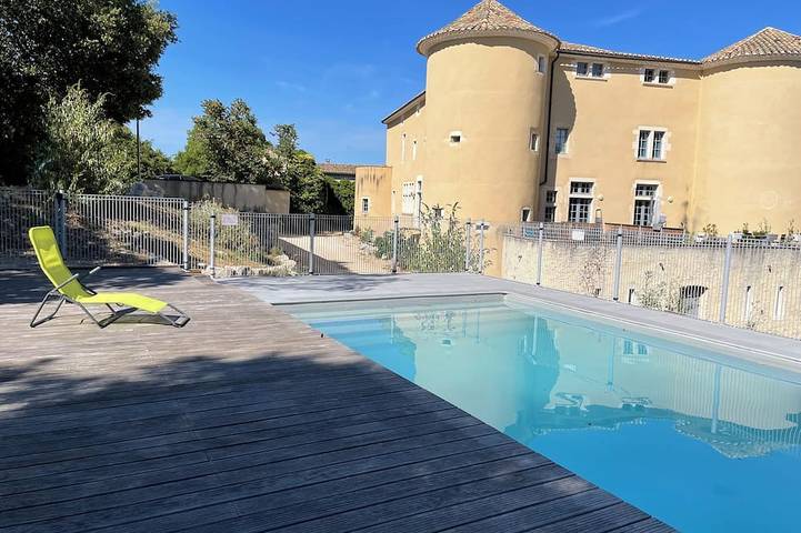 Appartement de vacances pour 4 personnes, avec terrasse et piscine