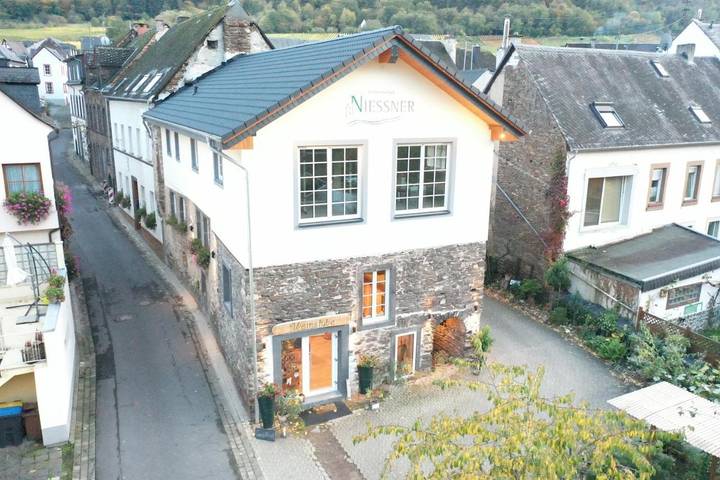 Ferienwohnung für 5 Personen, mit Terrasse und Garten
