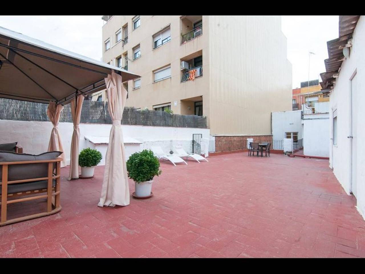 Chambre privée avec terrasse ensoleillée de 200m2 7 in Barcelone, Barcelonès