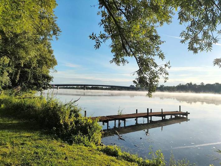 Camping voor 4 personen, with zwembad and terras as well as uitzicht in Bourgondië