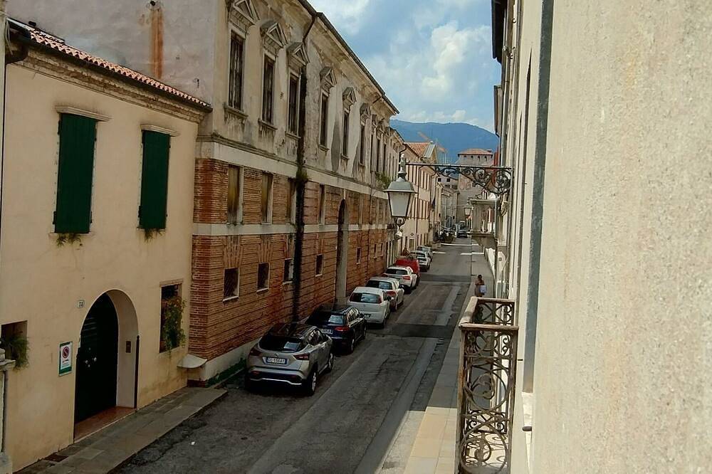 Ganze Wohnung, Open Space in Bassano del Grappa, Vicenza Provinz