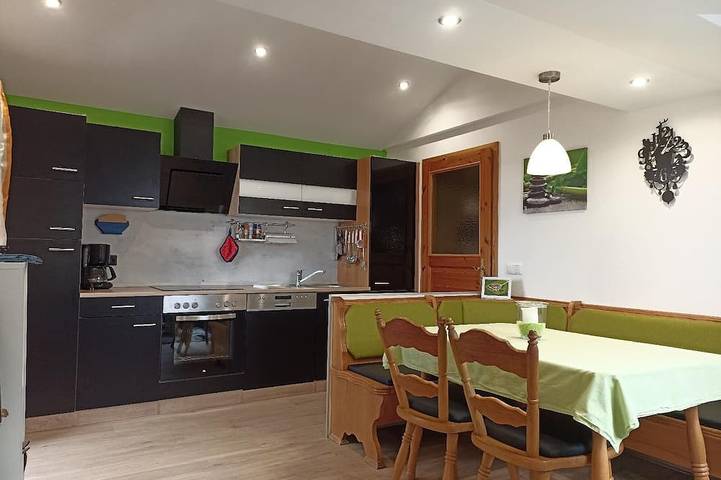 Ferienwohnung für 6 Personen, mit Garten und Balkon, mit Haustier