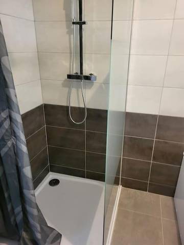 Cottage pour 6 personnes, avec vue ainsi que terrasse et jardin, animaux acceptés à Courcelles-sur-Blaise
