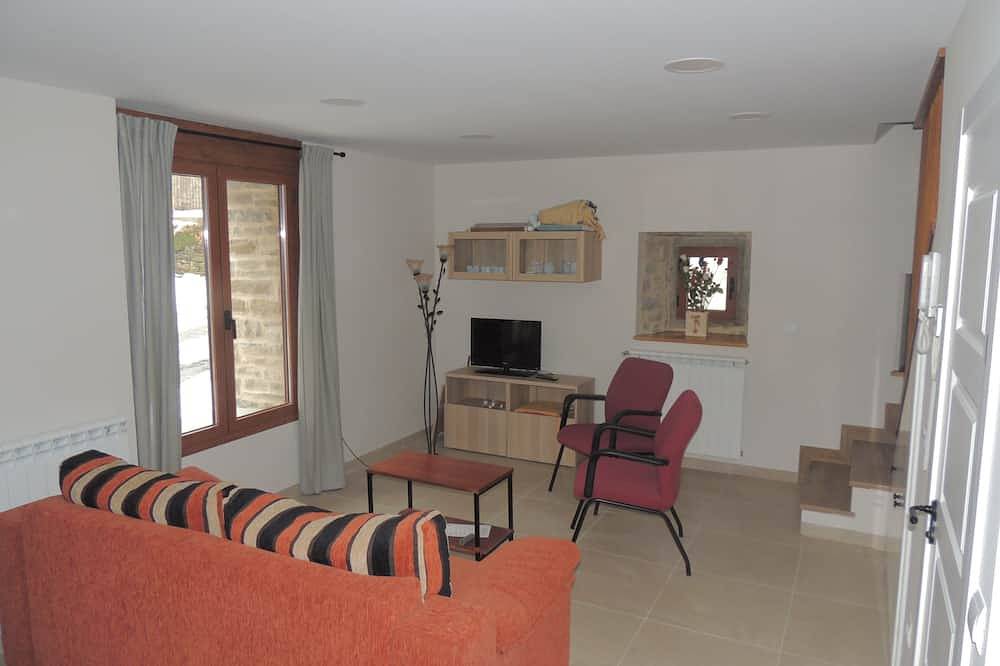 House 1.5 Km From Sabiñanigo Ideal For Families in Sabiñánigo, Aragonesische Pyrenäen
