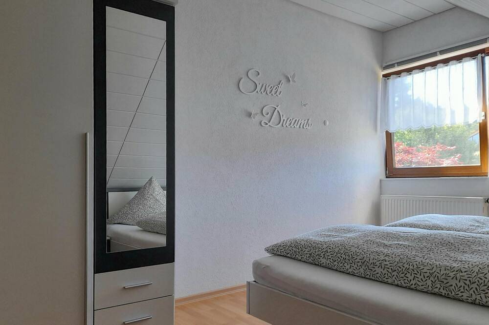 Ganze Wohnung, Dachwohnung mit Balkon & Garten im Schwarzwald in Görwihl, Südschwarzwald