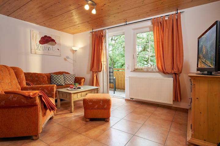 Ferienwohnung für 4 Personen, mit Balkon und Garten sowie Sauna und Ausblick in Fröhnd - 2