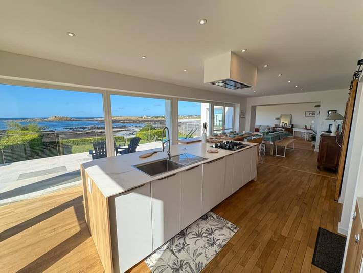 Apartamento entero, Villa frente al mar con vistas panorámicas al mar. in Portsall, Ploudalmézeau