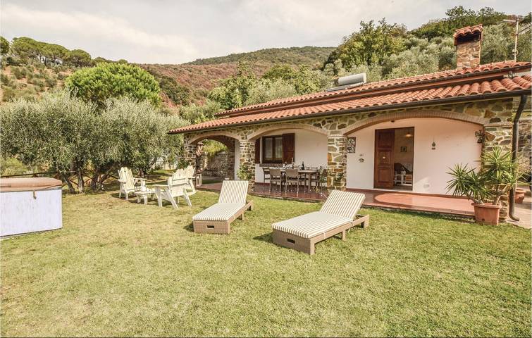 Holiday home for 8 people, with garden - 1