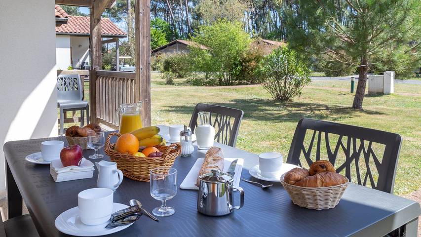 Appartement de vacances pour 6 personnes, avec balcon et piscine - 1
