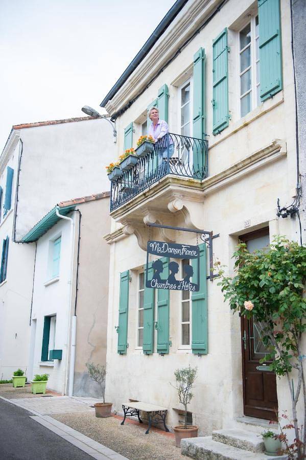 Chambre d’hôte pour 2 personnes, avec balcon ainsi que jardin et vue à Monclar