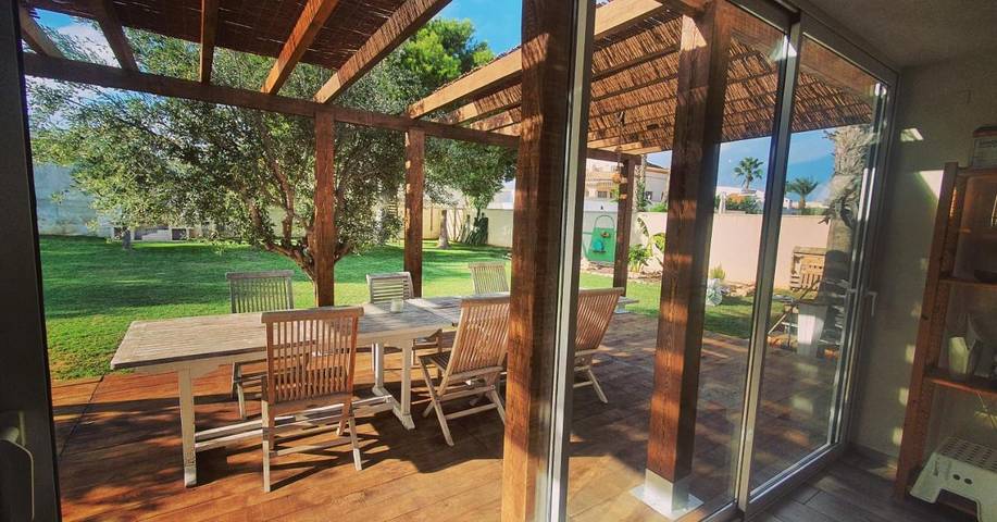 Location de vacances pour 20 personnes, avec piscine et vue ainsi que terrasse et jardin dans Playa Flamenca - 4