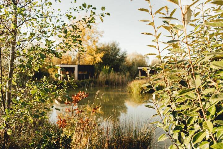 Gîte pour 2 personnes, avec Terrasse et Jardin ainsi que Vue sur le lac et Vue à Saint-Quentin-en-Tourmont - 2