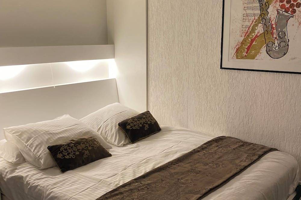 Apartamento entero, Au Calme Piscine au Cœur du Village Havre de Paix Climatisation in Saint-Jean-Cap-Ferrat, Nizza Region