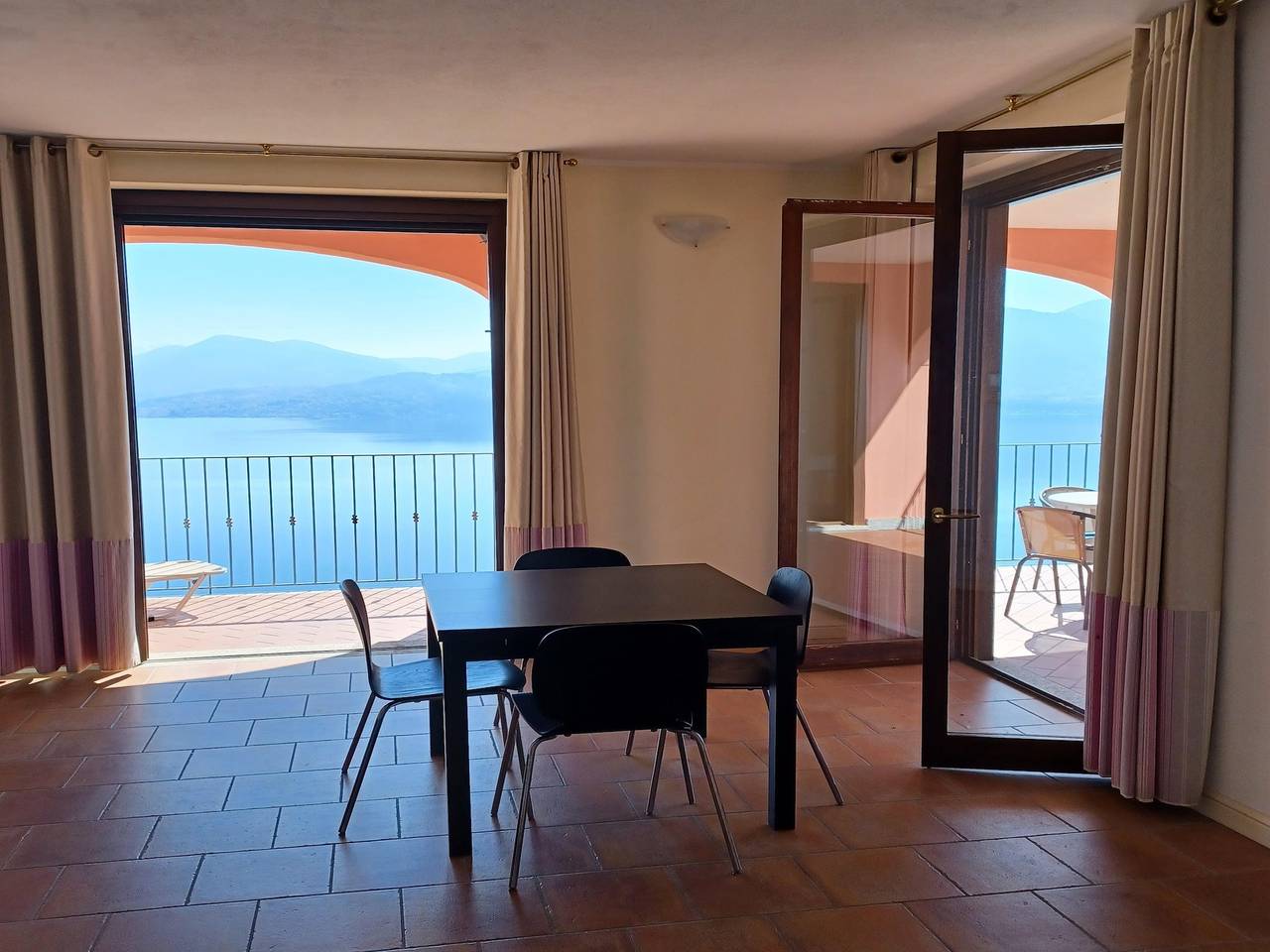 Appartement entier, Appartement à Oggebbio avec vue sur le lac in Commune de Oggebbio, Alpes tessinoises