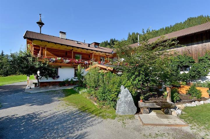 Ferienwohnung für 4 Personen, mit Balkon und Garten
