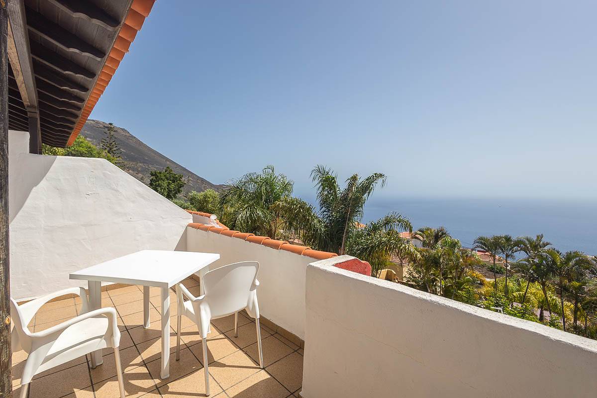 Entire apartment, Lightbooking Colon I Fuencaliente vistas al mar 8 in Los Quemados, Fuencaliente de la Palma