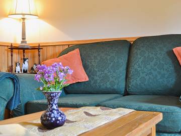 Vacation Rental for 4 Guests in Loch Hourn, Highlands, Picture 3