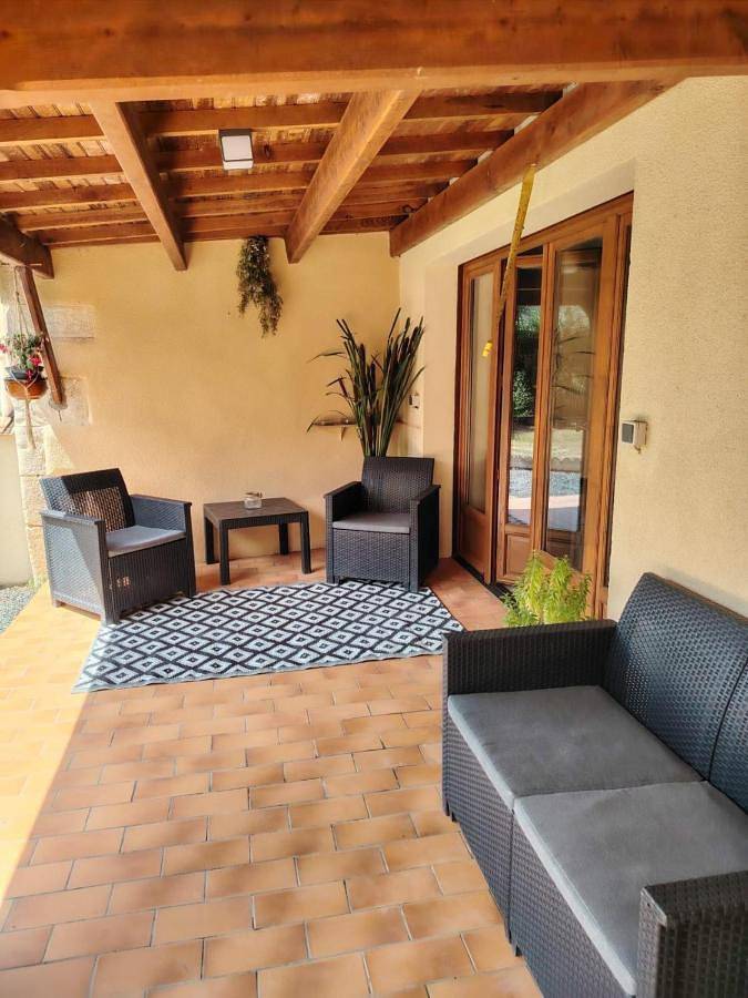 Location de vacances pour 8 personnes, avec vue et jardin, animaux acceptés à Vanzay - 4