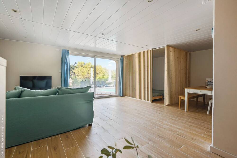 Ganze Wohnung, Large studio with terrace and pool view in La Bouilladisse, Marseille und Umgebung