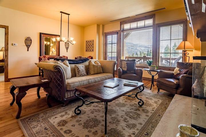 Holiday apartment for 8 people, with hot tub and pool as well as balcony - 1