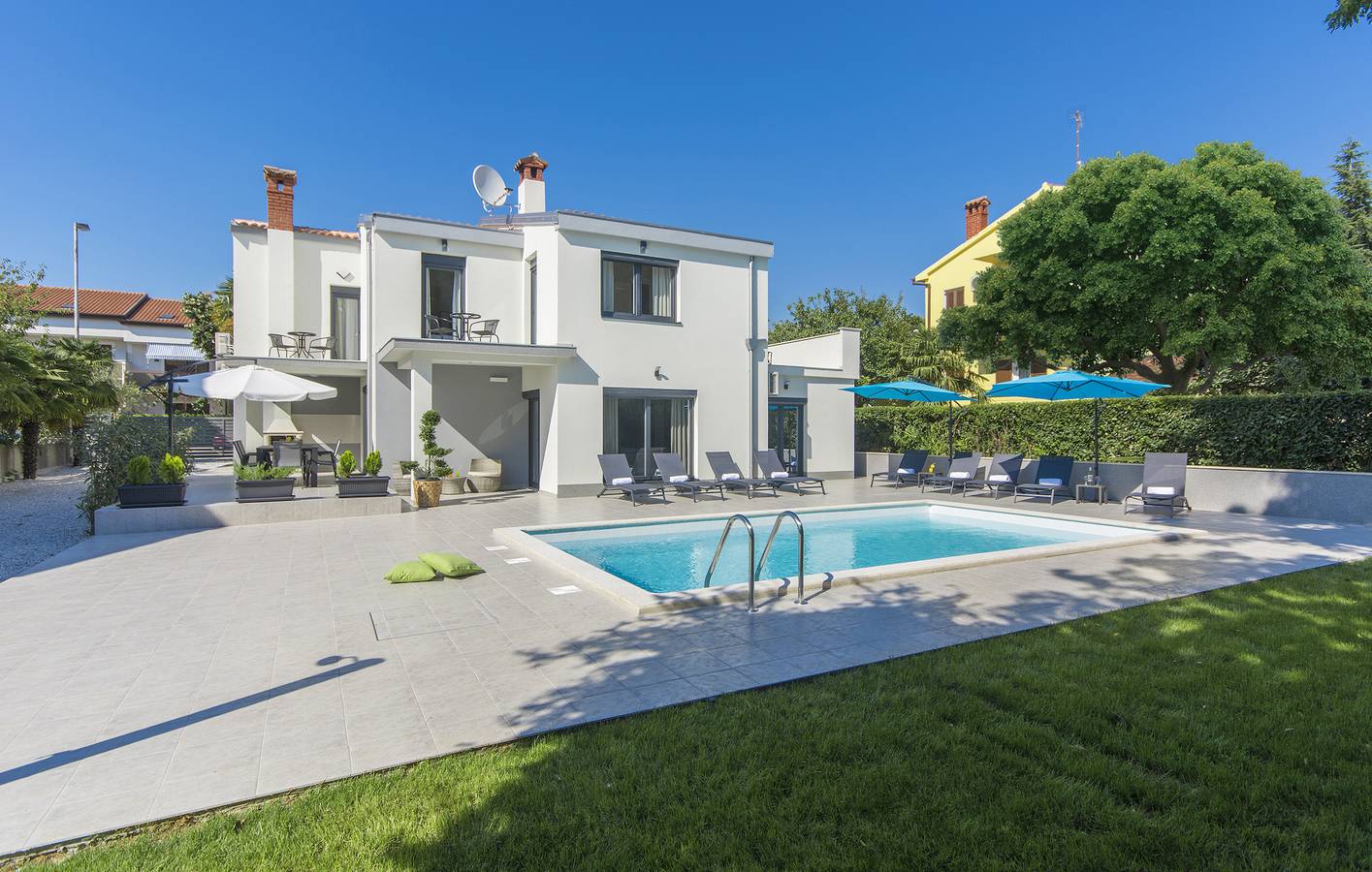 Villa für 9 Personen mit Terrasse in Poreč, Grad Poreč