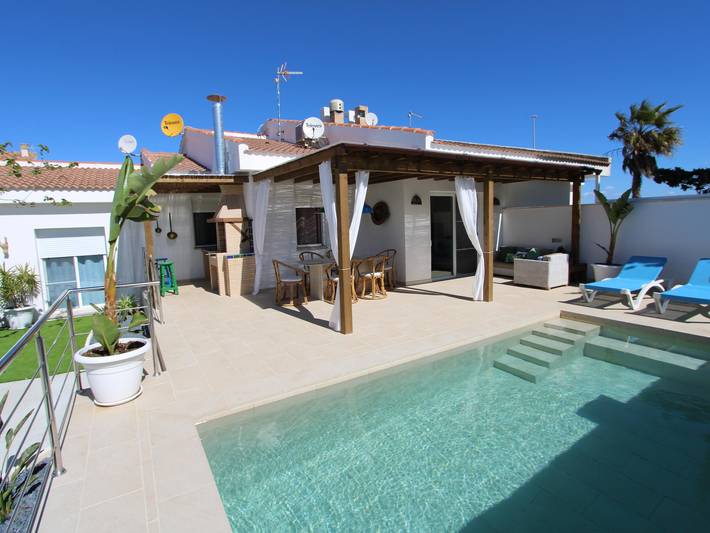 Gîte pour 6 personnes, avec terrasse et jardin, animaux acceptés