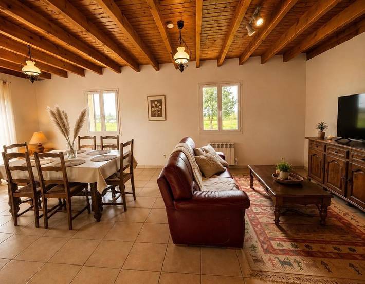 Location de vacances pour 4 personnes, avec terrasse et vue à Mauvezin-sur-Gupie