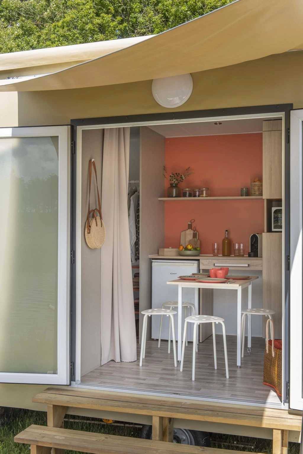 Camping 3 étoiles - Piscine  - ccafebd in Vic-la-Gardiole, Côte méditerranéenne (France)