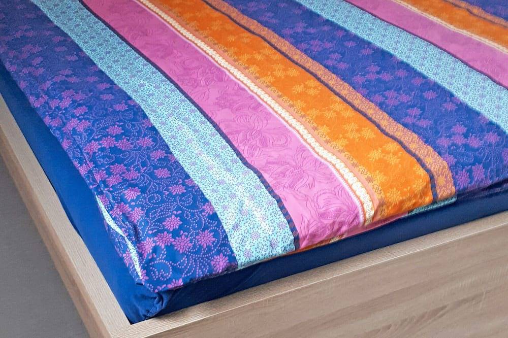 Ganze Wohnung, Apartment 'Haus Krönert' mit Balkon, Wlan und Klimaanlage in Dinkelsbühl, Romantische Straße