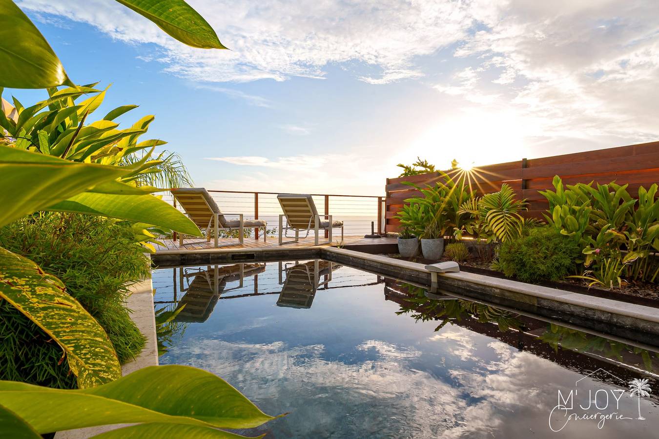 Villa Escale Tropicale - Piscine, Vue océan et Baleines in Petite-Île, Île de la Réunion