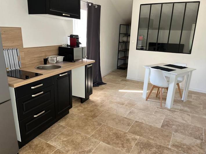 Gîte pour 3 personnes, avec terrasse à Vénéjan - 4