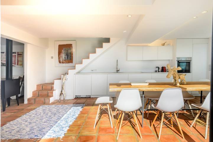 Villa « Sunset View » avec piscine privée, terrasses et grand jardin in Sant Antoni de Portmany, Ibiza de l'Ouest