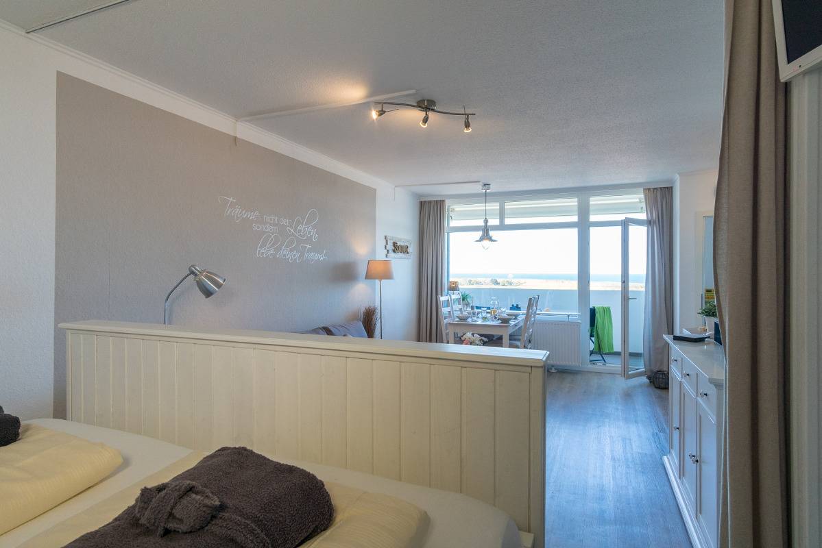 Ganze Wohnung, Ferienwohnung G.13.04 im Ferienpark Heiligenhafen mit Meerblick, Strandkorb und Kinderzimmer. Modern renovierte 45 m² Wohnung für Familien an der Ostsee in Heiligenhafen, Ostholstein
