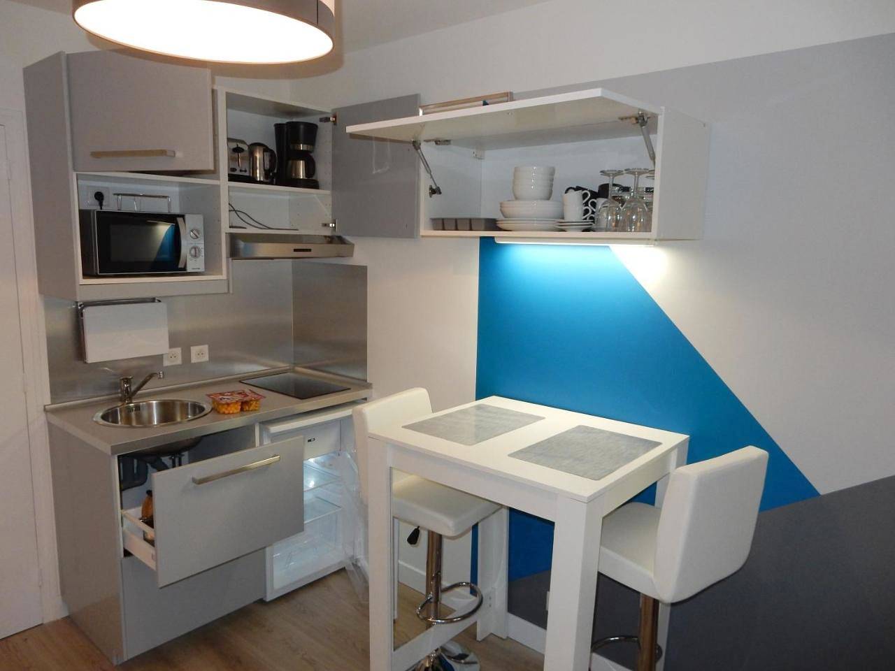 Appartement entier, Studio Apartment in Cergy, Val-d'Oise