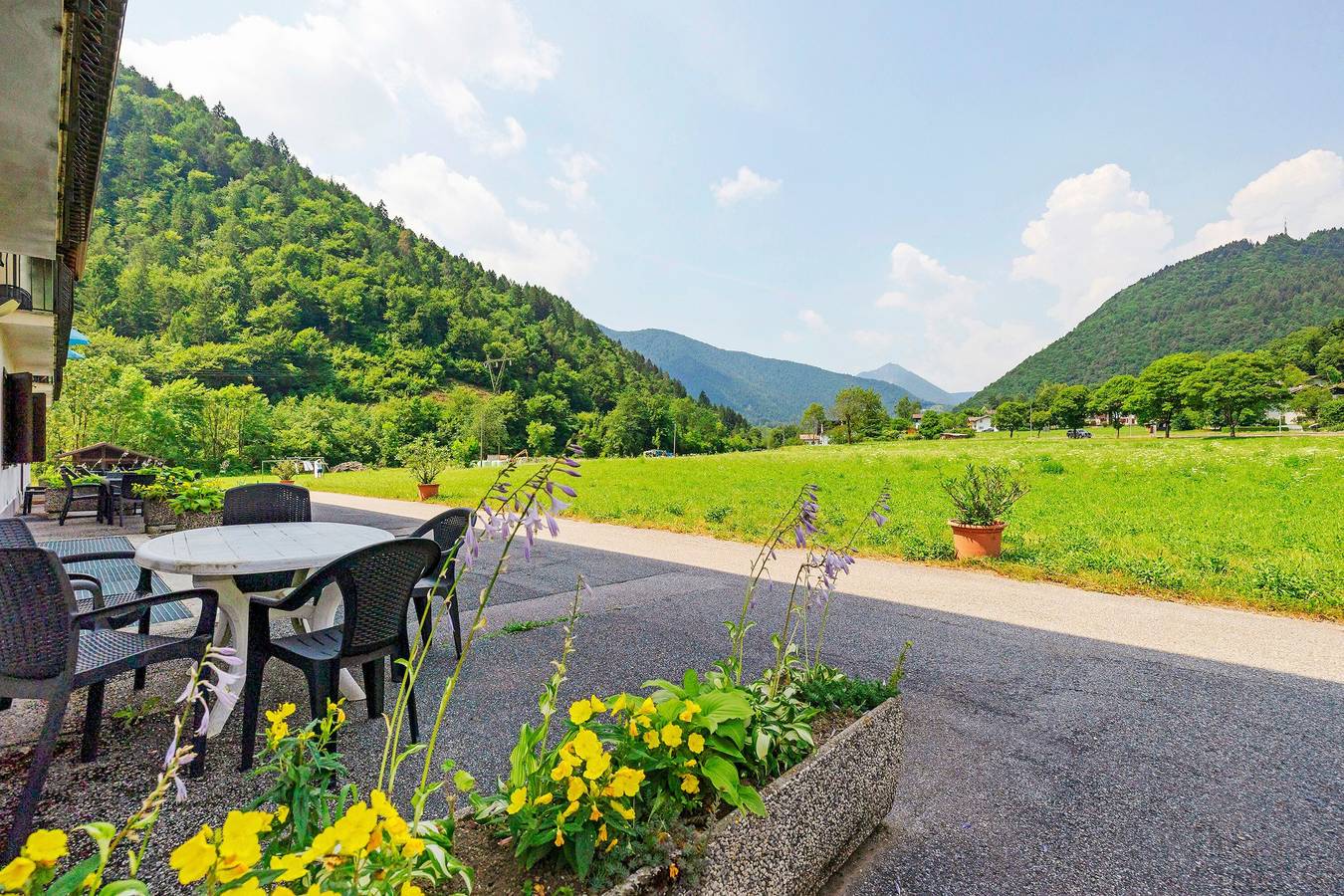 Appartamento intero, Appartamento 'Casa Serena&Giacomo 6' con vista montagna, giardino comune e Wi-Fi in Bezzecca, Ledro