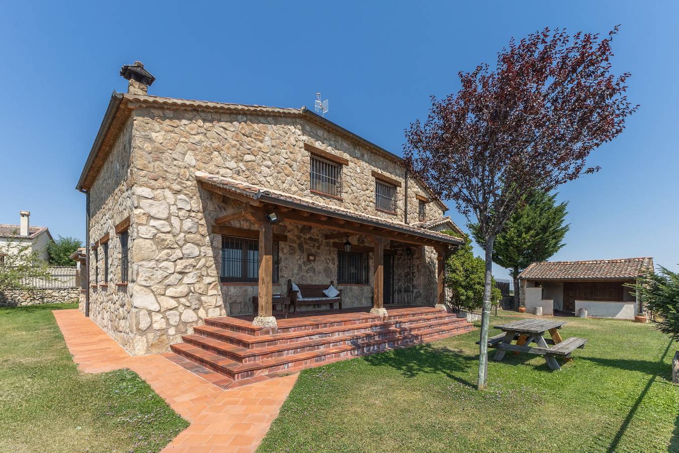 Maison de campagne "La Casa Rural Del Secretario" avec vue sur les montagnes, terrasse et Wi-Fi in Cubillo, Province de Ségovie