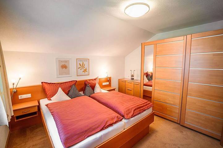 Ferienwohnung für 4 Personen, mit Balkon in Schattwald - 2