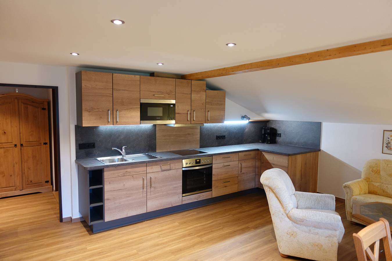 Entire apartment, Apartment 'Haus Am See - Jenner' with Lake View, Private Terrace and Wi-Fi in Schönau (Koenigssee), Berchtesgarden Alps