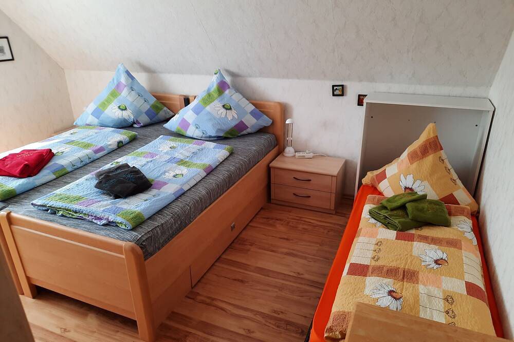 Ganze Wohnung, Ferienwohnung, gute Lage in der Montanregion Erzgebirge, Bergstadt Schneeberg in Schneeberg, Erzgebirge